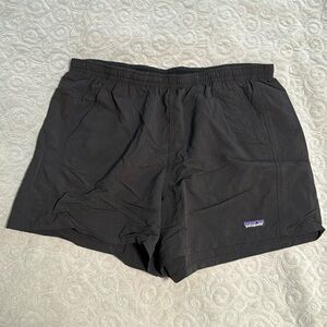Patagonia women’s baggies shorts black 5” inseam